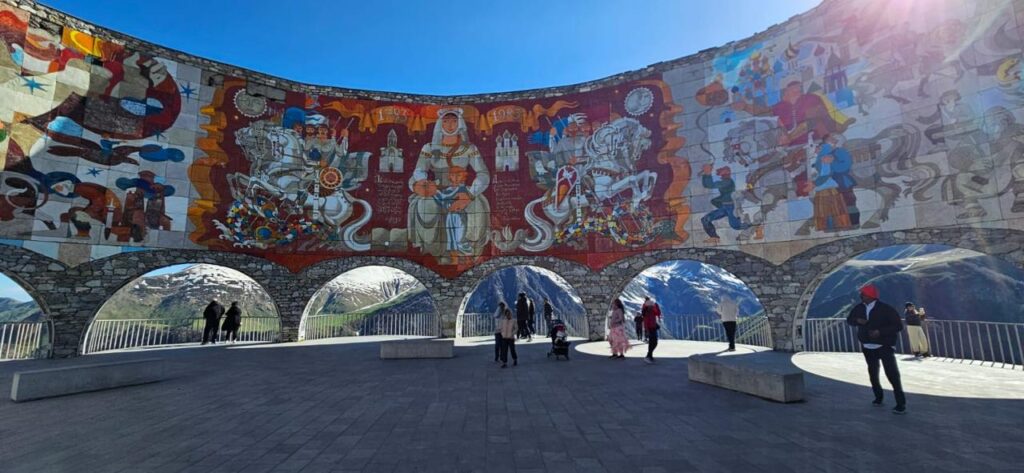  Georgian-Russian Friendship Monument.