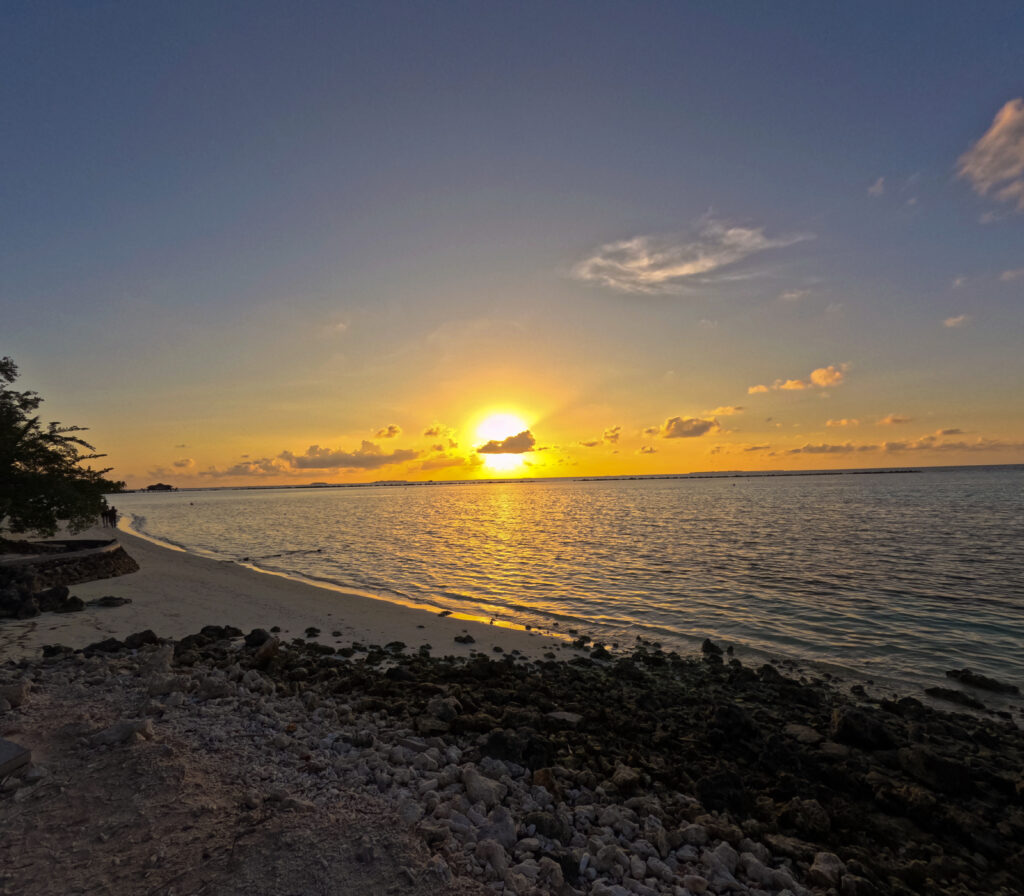 maldives sunset